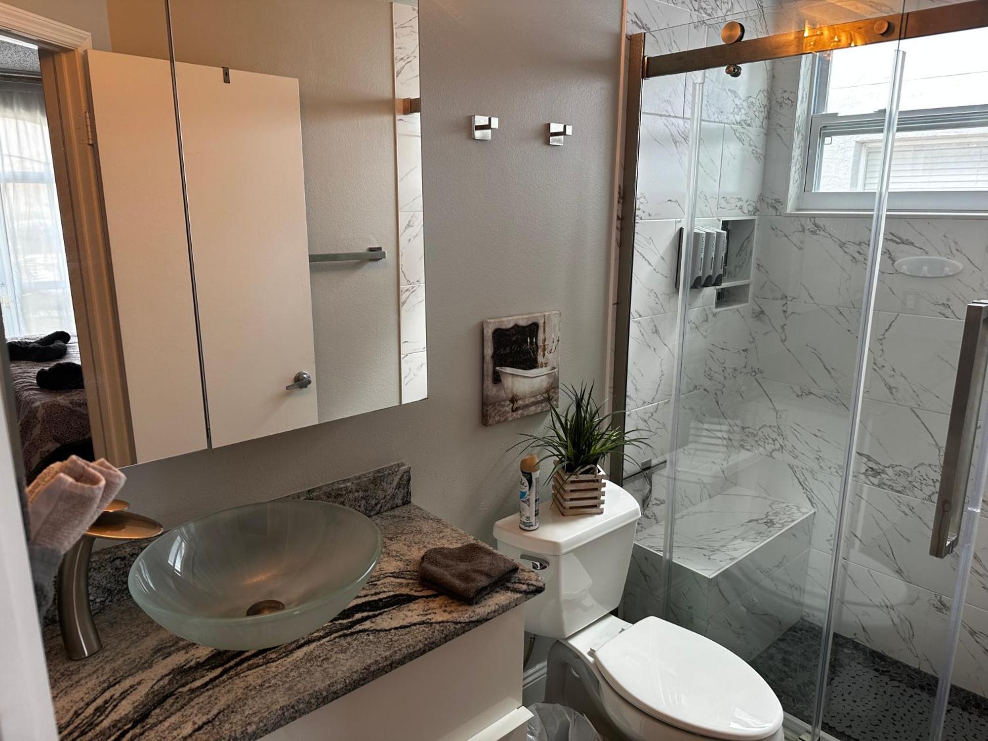 Cozy 3 Bedroom Home Close To Everything In Tampa! Bagian luar foto